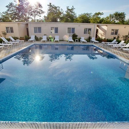 Family Resort Bambora Gudauta Εξωτερικό φωτογραφία